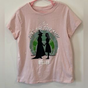 Wicked “Don’t Hide Your Magic” Pink Graphic Tee Youth L (10-12) Glinda Elphaba